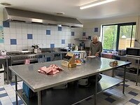 Kokerellen in de gemeenschappelijke keuken