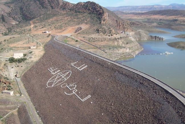 dam