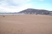 De boulevard en het strand van Agadir 2