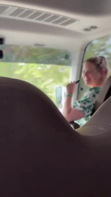 Schik in de bus op excursie