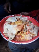 Injera met Shiro. lekker!!