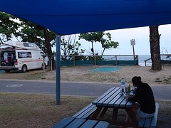 Eten aan het strand! Vandaag broccoli :)
