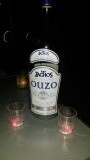 " one ouzo a day keeps the dokter away " bedoelen ze een fles of een glas?