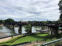 De beroemde brug over river Kwai