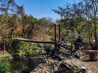 Brug KhonePaSoi Waterfall