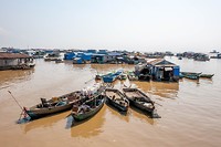 Chong Khness floating village
