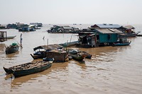 Chong Khness floating village