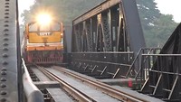 Trein over de Kwai rivier