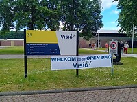 de ingang van het Loo erf