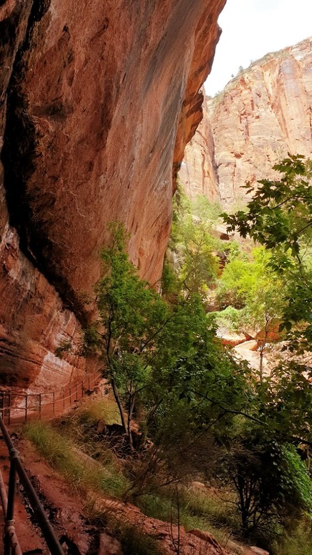 Lower Emerald pools