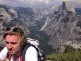 Alexander voor de Halfdome in Yosemite