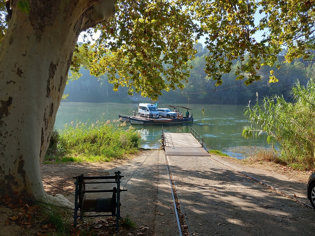 Barca over de Ebro