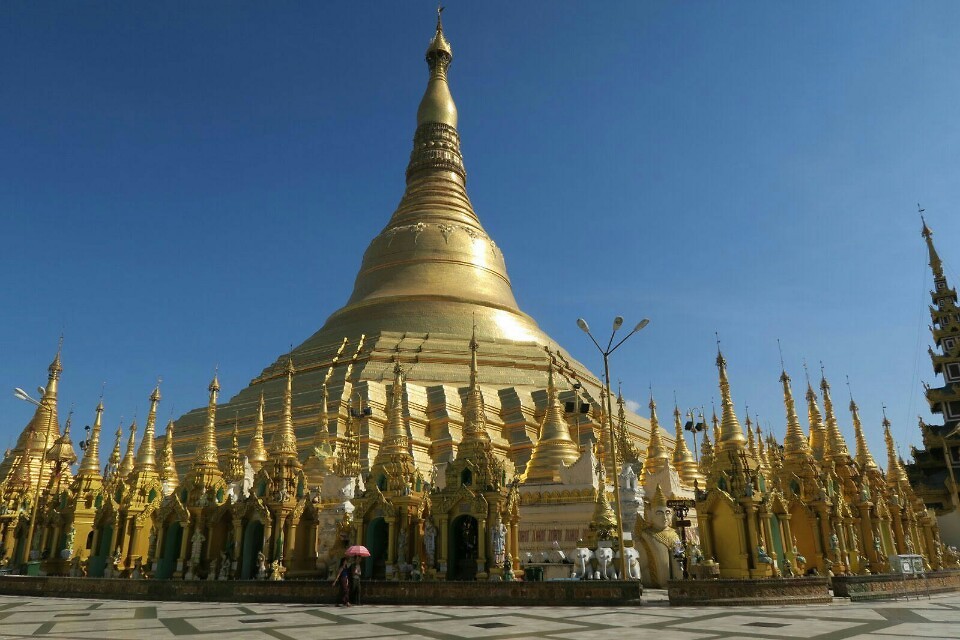 The biggest pagoda of Myanmar!