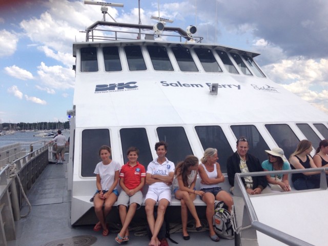 Ferry Salem - Boston