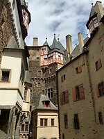 Burg Eltz, de binnenplaats