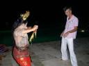 Rogier in Balinese dans
