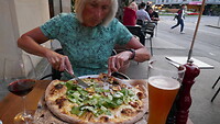 Pizza enorm