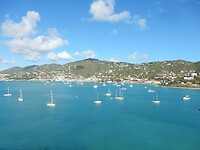 Vanaf balkon de haven van St Thomas