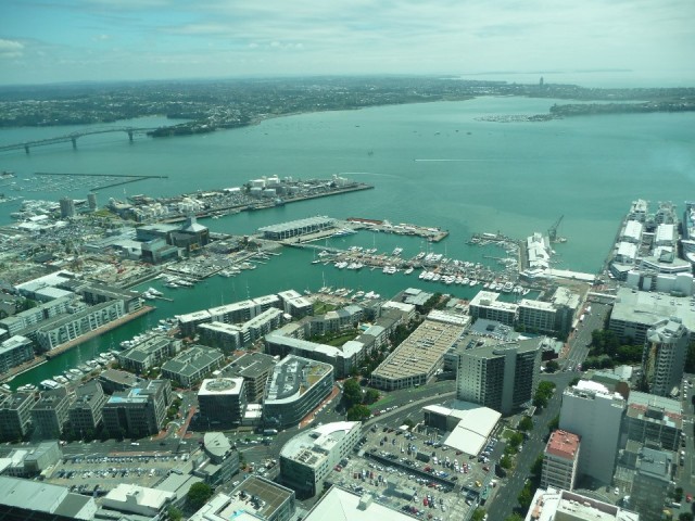 uitzicht op de haven vanaf de skytower