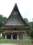 Karo-Batak dorp huis van de koining