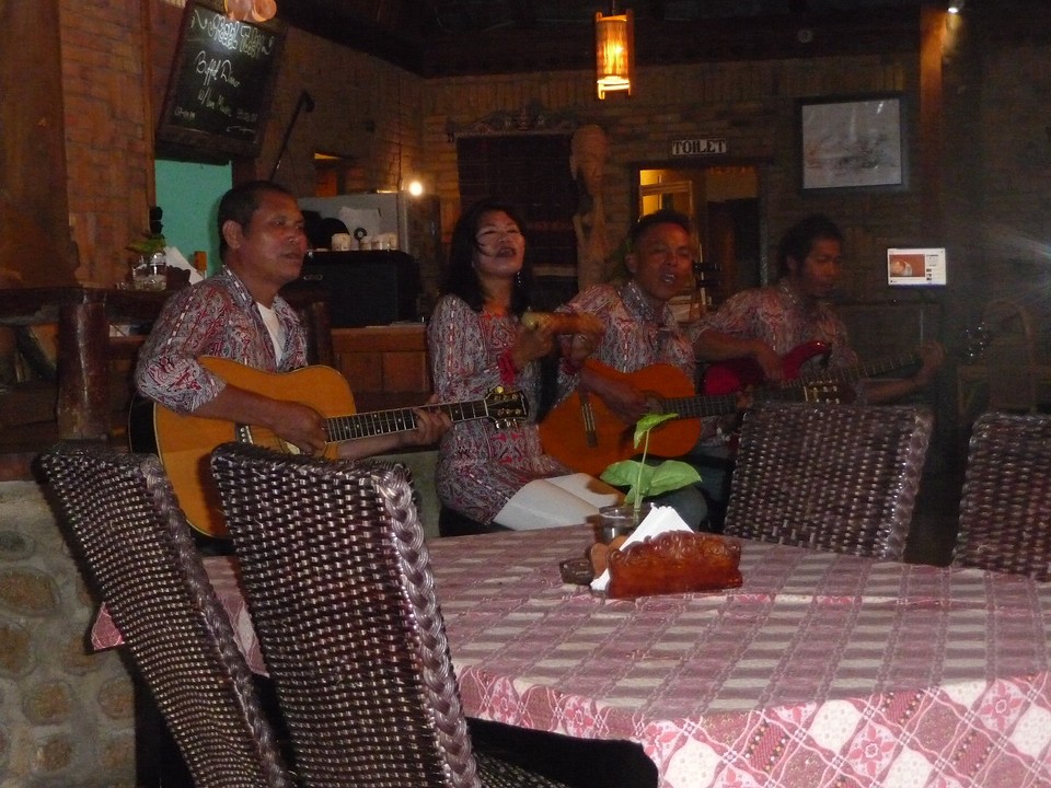 eten met live muziek