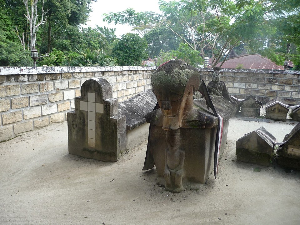 Koningsgraven Sidabutar, Samosir eiland
