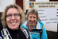 ... en hier begint officieel de Camino Frances de Santiago de Compostela 😊