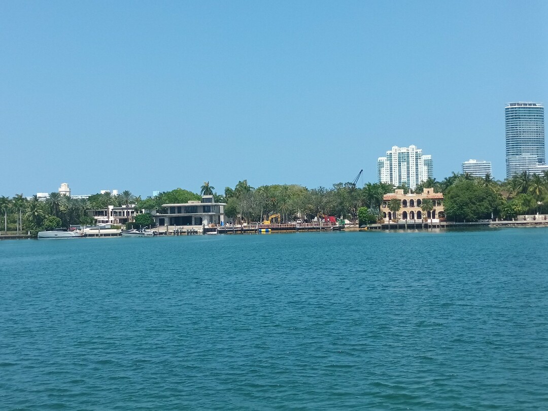 Miami (92)