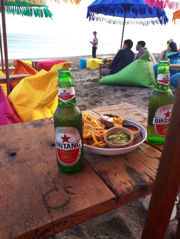 Snacks + Bintang = Paradise