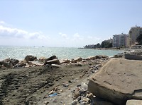 Het strand aan het hotel