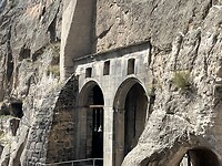 Vardzia cavetown