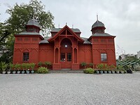 Paviljoen in botanische tuin