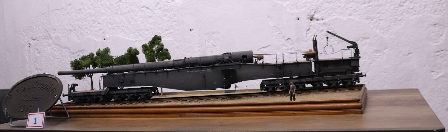 superkanon in replica
