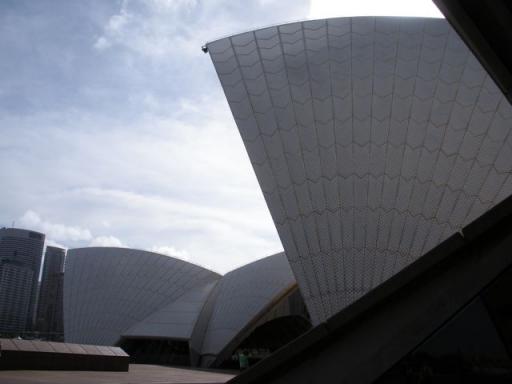 18. 7-11 Opera House