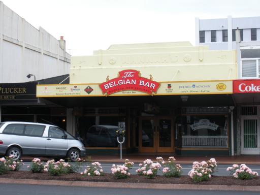 15 Belgian Café