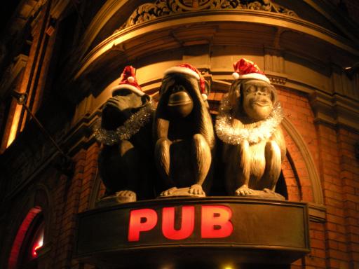 3 Wise Monkeys Pub - 12.12