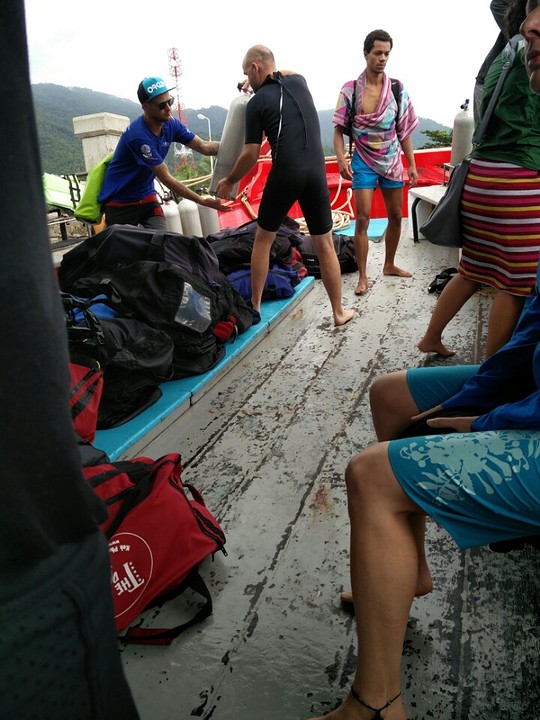 Diving by Sail rock