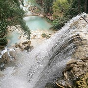 Kuang si waterval