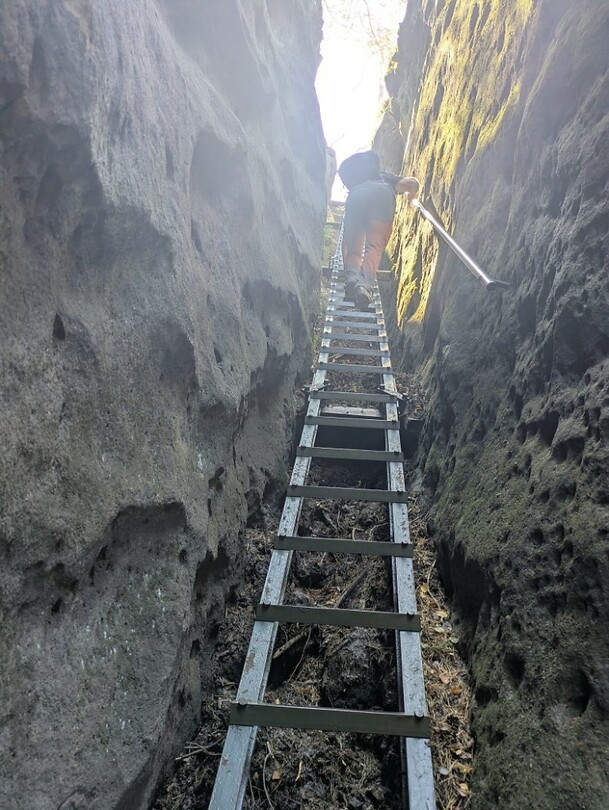 de enge trappen 1