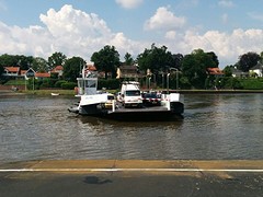 met pondje over de Maas, bij Swalmen