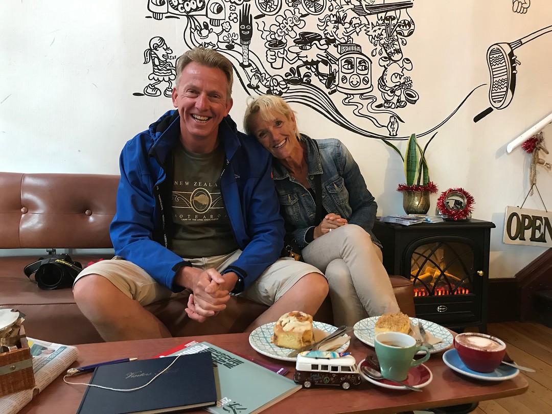 Koffie, en half uurtje gebabbeld met Belgen die ons herkenden van Queenstown
