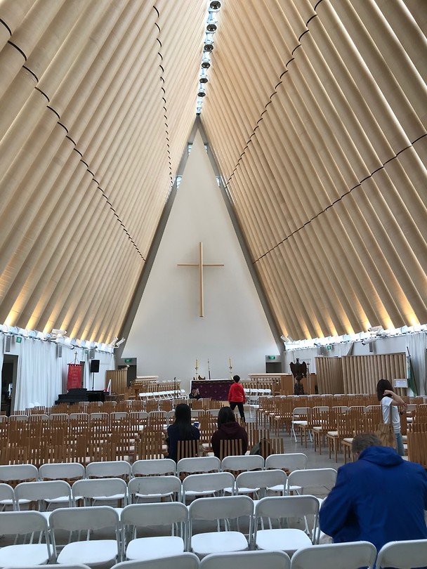 Kerk van hout en karton ter, tijdelijke, vervanging van de Cathedral