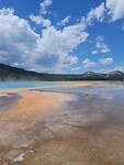 Grand Prismatic hot spring beneden