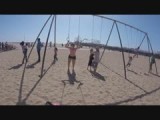 Aan de ringen hangen bij Musclebeach