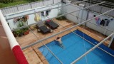 Zwembad bij guesthouse