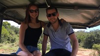 met sebas in jeep