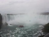 Maid of the Mist (bootje met toeristen)