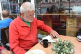 Broodje gehaktbal op de vroege ochtend