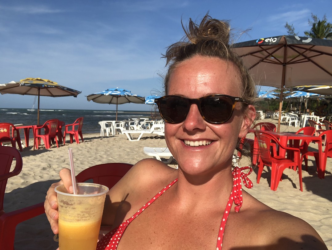 En ik deed lekker mee! Strand, stoel, drank!