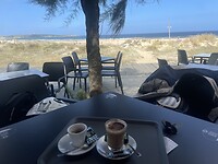 Dag 13 koffie in een beschclub